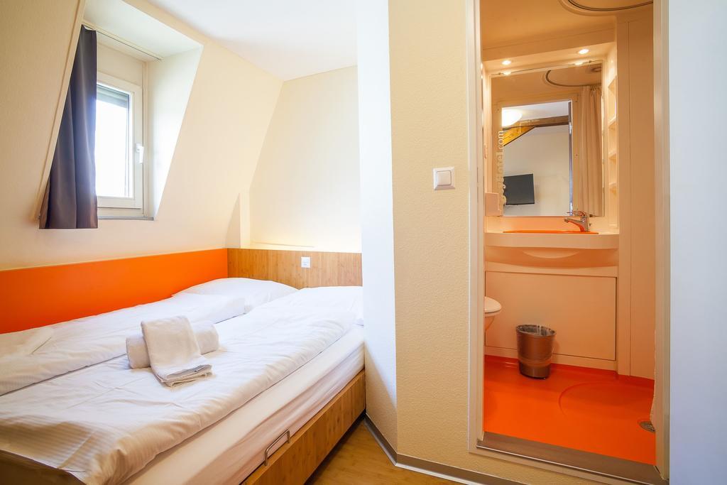 Easyhotel Basel - Self Service And Self Check-In Δωμάτιο φωτογραφία