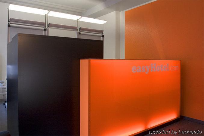 Easyhotel Basel - Self Service And Self Check-In Εξωτερικό φωτογραφία