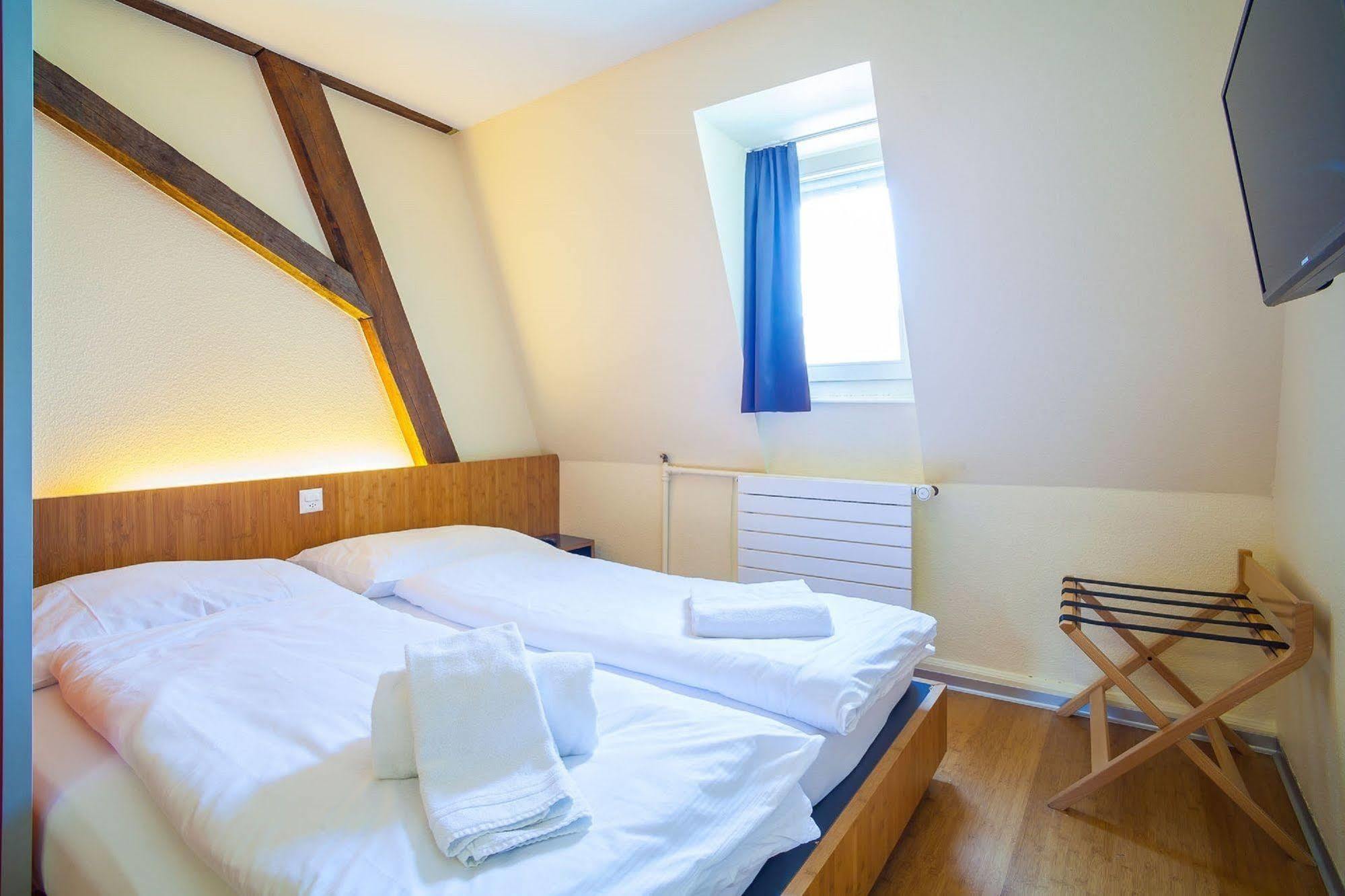 Easyhotel Basel - Self Service And Self Check-In Εξωτερικό φωτογραφία